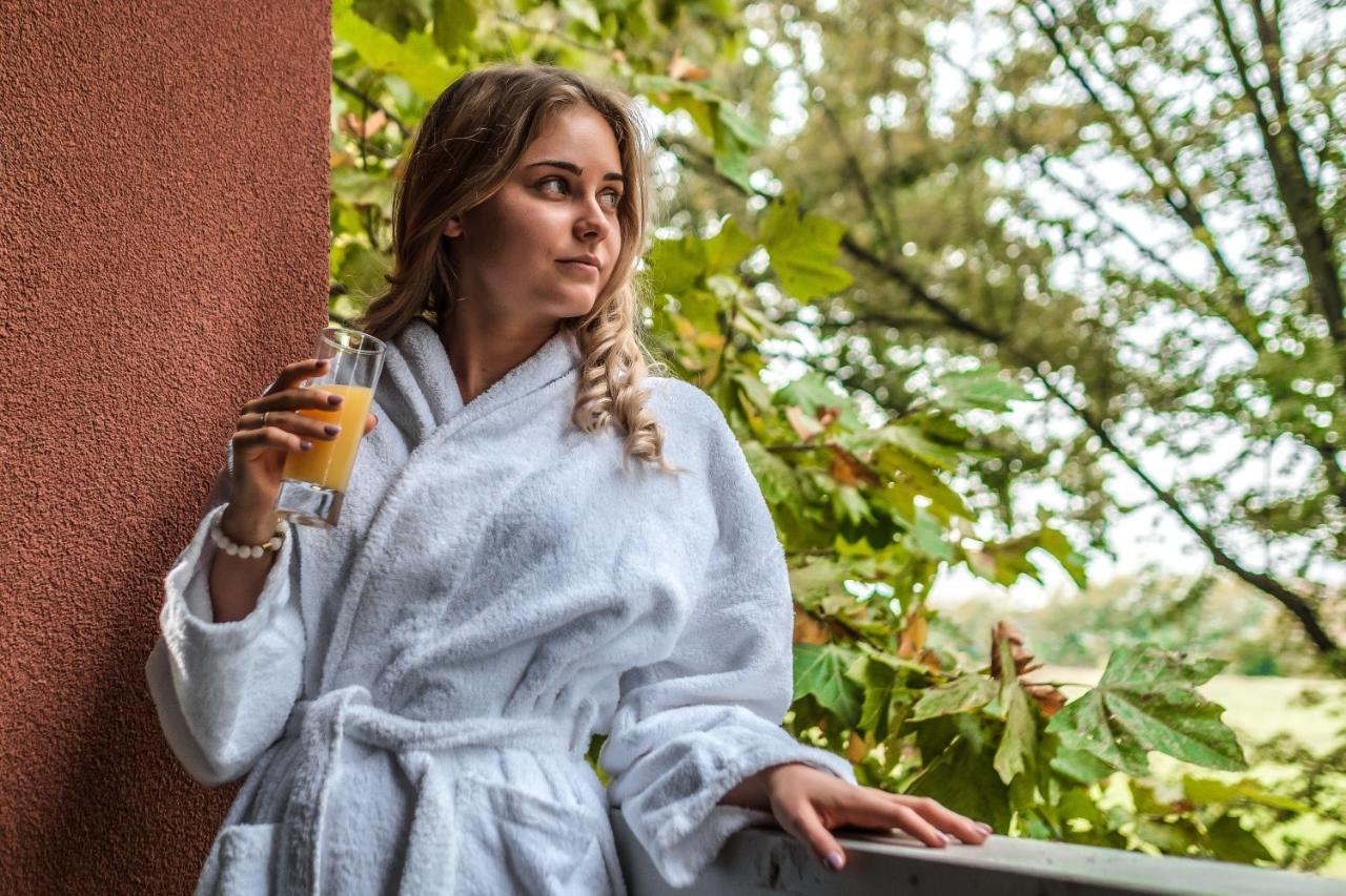 Hotel Pagony Wellness Nyíregyháza 외부 사진
