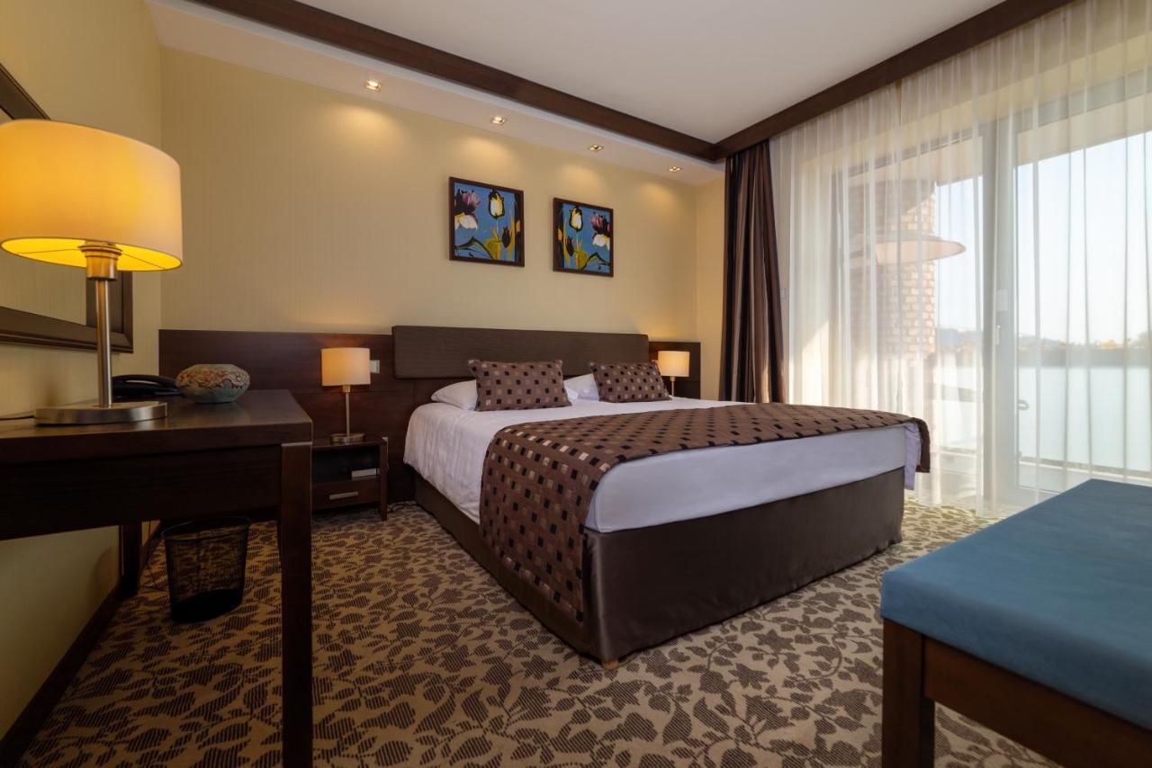 Hotel Pagony Wellness Nyíregyháza 외부 사진